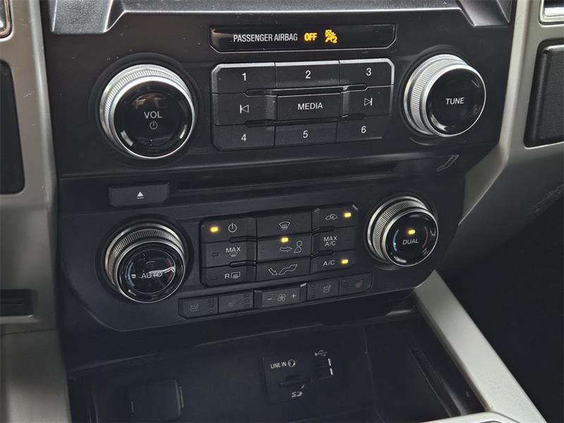 Ford F-150 XL SuperCrew 5.5-ft. Bed 4WD 2015