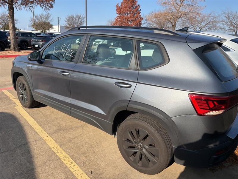 Volkswagen Taos S 2024