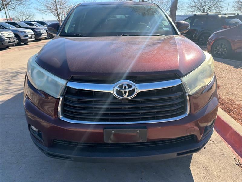 Toyota Highlander LE FWD V6 2015