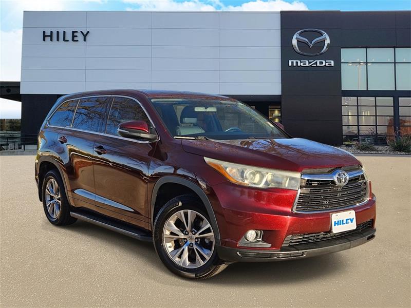 2015 Toyota Highlander LE FWD V6