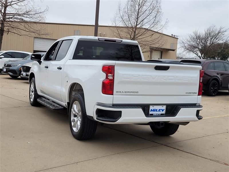 Chevrolet Silverado 1500 Custom Crew Cab 2WD 2024