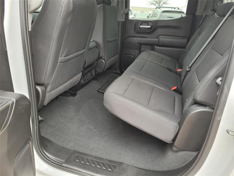 Chevrolet Silverado 1500 Custom Crew Cab 2WD 2024