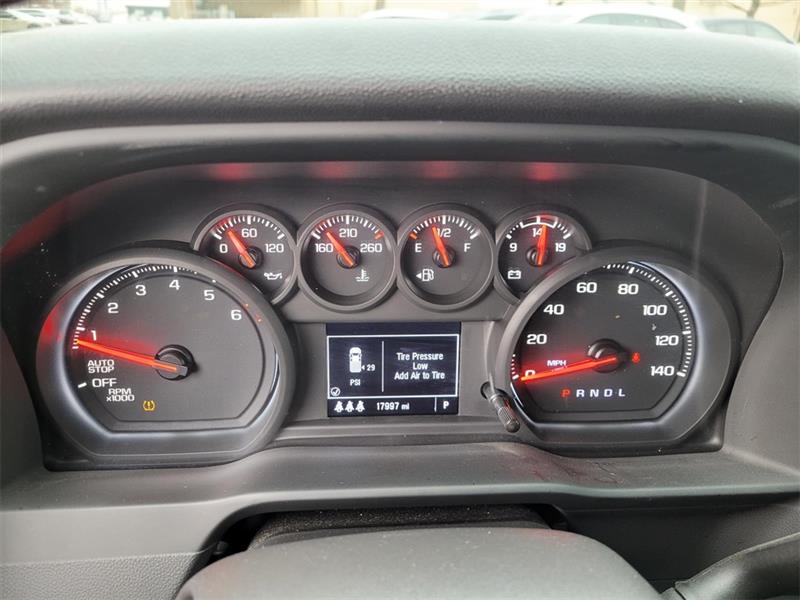 Chevrolet Silverado 1500 Custom Crew Cab 2WD 2024