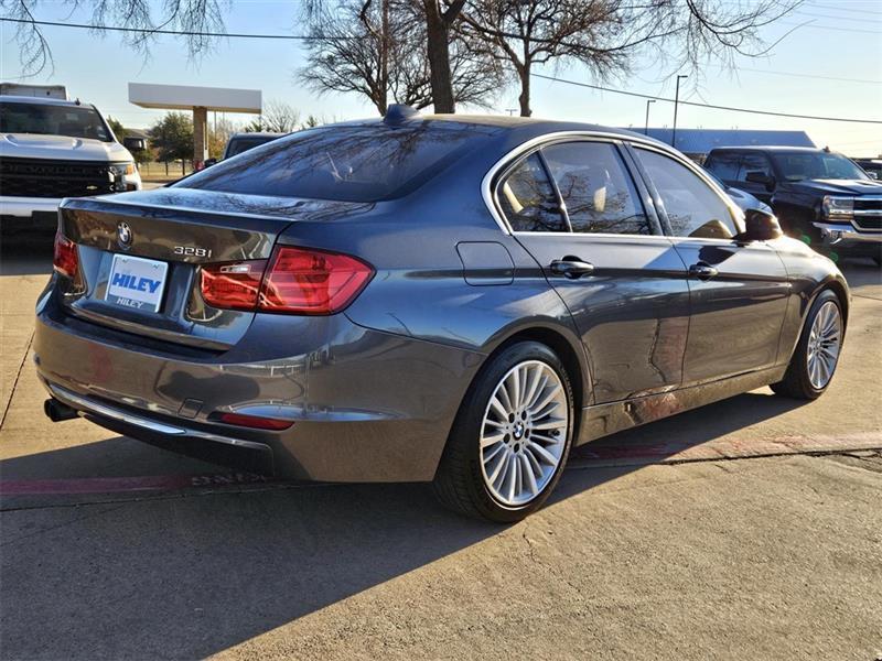 BMW 3-Series 328i Sedan 2013