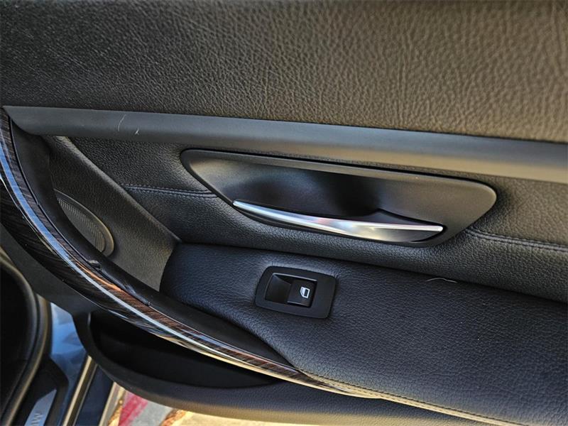 BMW 3-Series 328i Sedan 2013