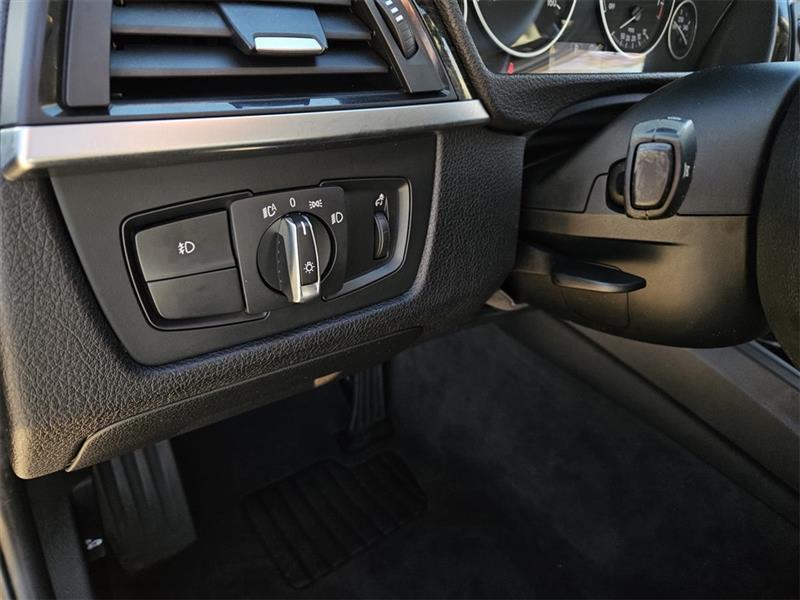 BMW 3-Series 328i Sedan 2013