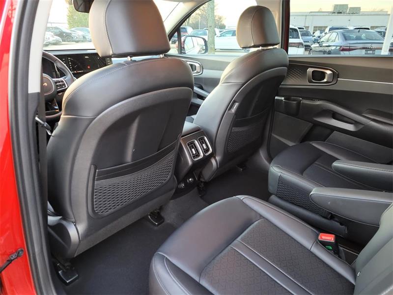 Kia Sorento Hybrid EX 2023