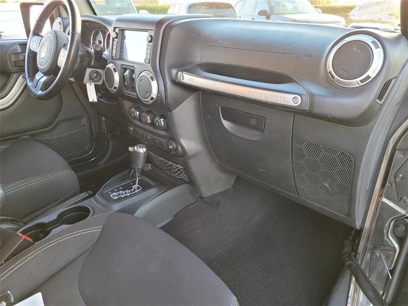 Jeep Wrangler Unlimited Sahara 4WD 2017