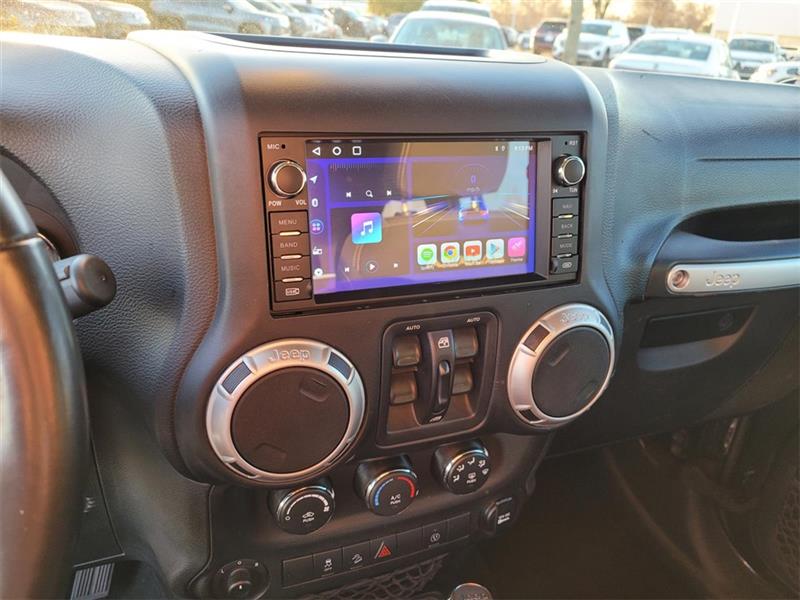 Jeep Wrangler Unlimited Sahara 4WD 2017