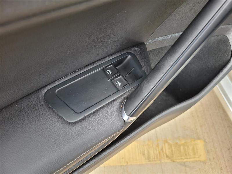 Volkswagen Golf TSI S 5M 2015