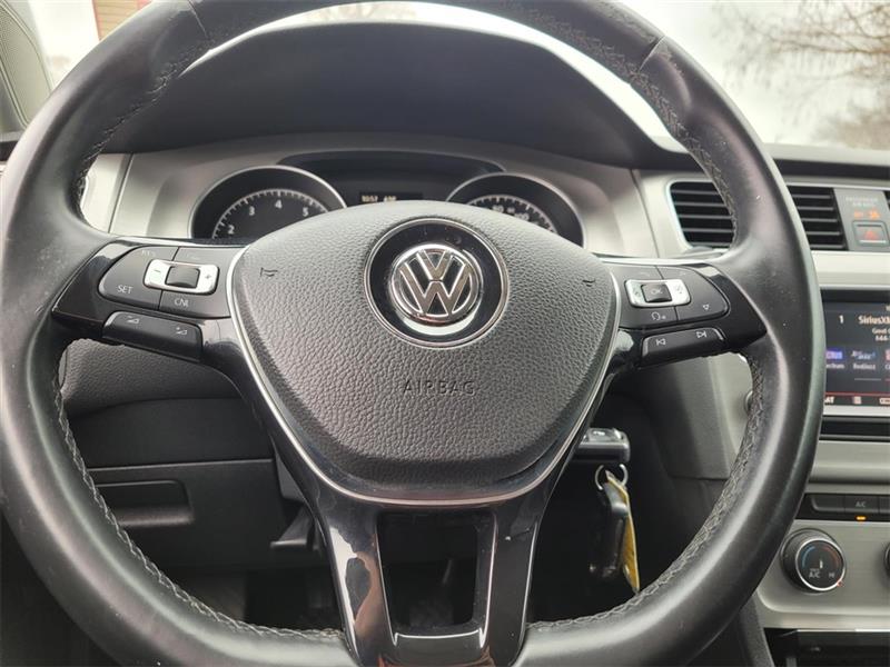 Volkswagen Golf TSI S 5M 2015