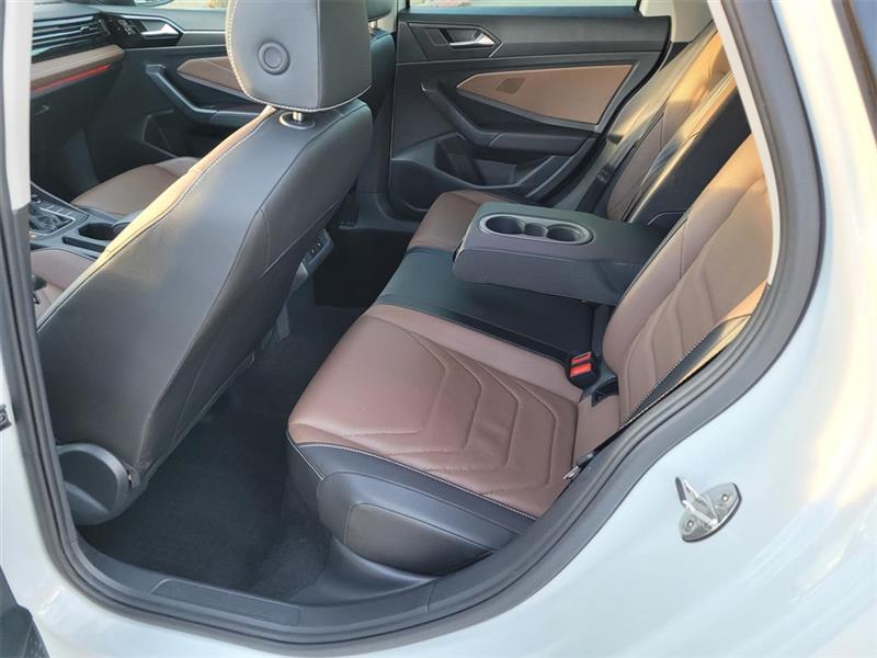 Volkswagen Jetta SEL 2025
