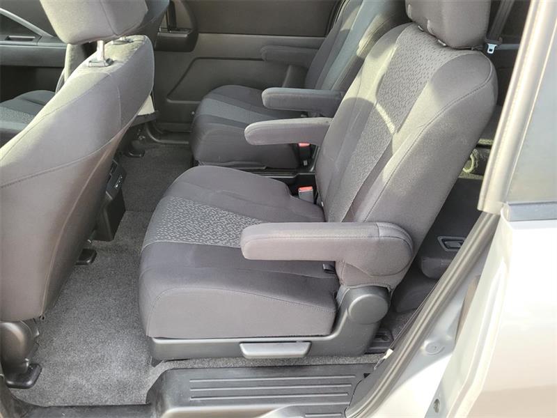 Mazda MAZDA5 Sport 2012