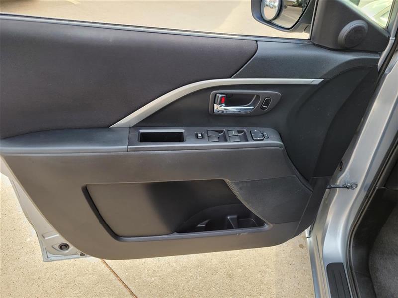 Mazda MAZDA5 Sport 2012