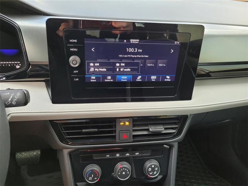 Volkswagen Taos S 2025