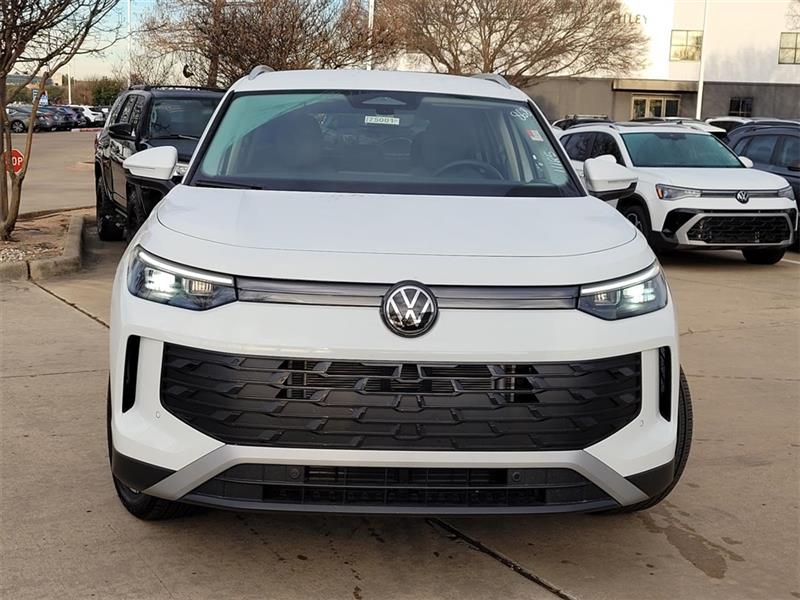 Volkswagen Tiguan SE 2025