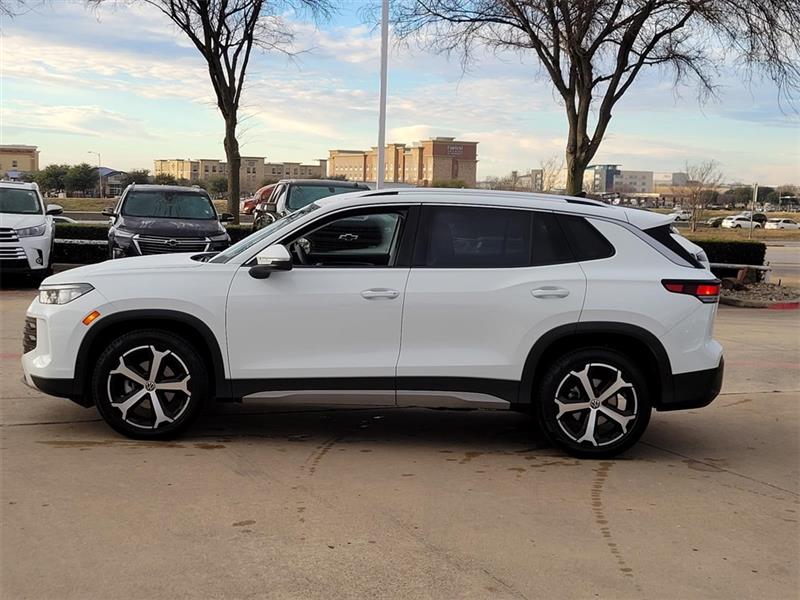 Volkswagen Tiguan SE 2025