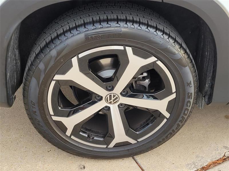 Volkswagen Tiguan SE 2025