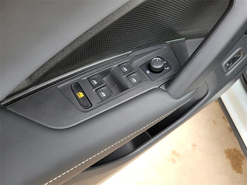 Volkswagen Tiguan SE 2025