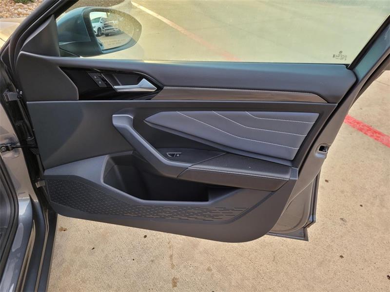 Volkswagen Jetta SEL 2025