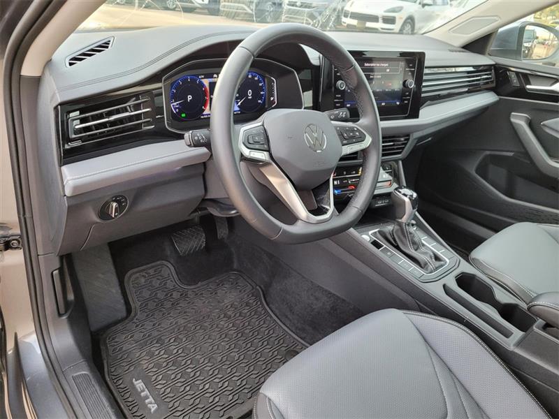 Volkswagen Jetta SEL 2025