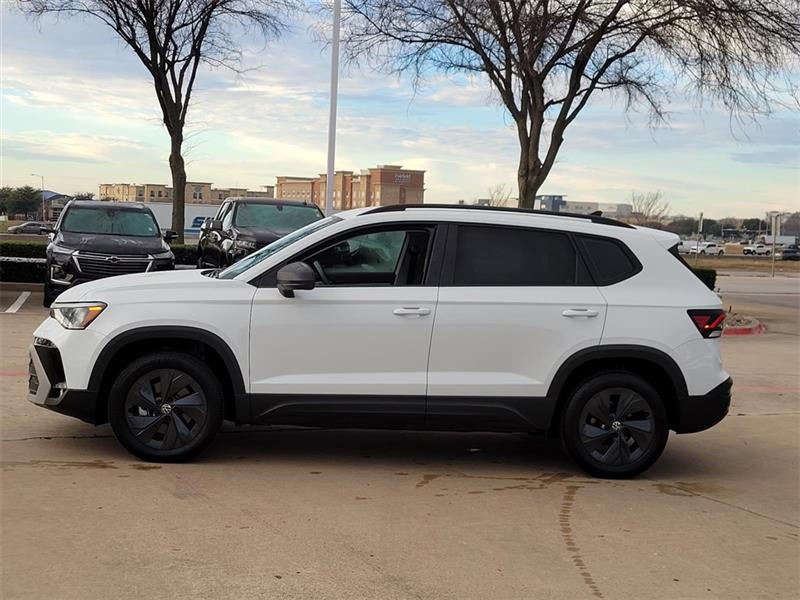 Volkswagen Taos S 2025