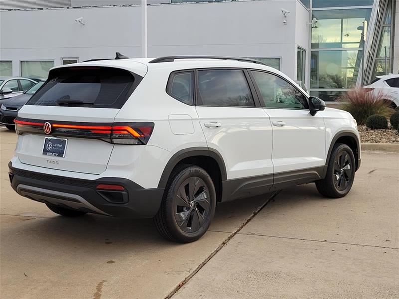 Volkswagen Taos S 2025