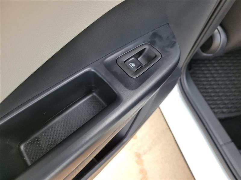 Volkswagen Taos S 2025