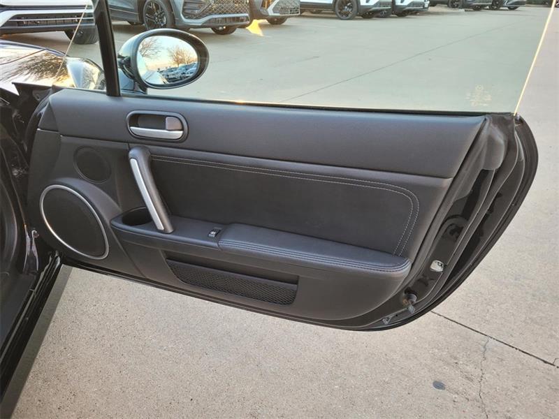 Mazda MX-5 Miata Grand Touring PRHT 2010