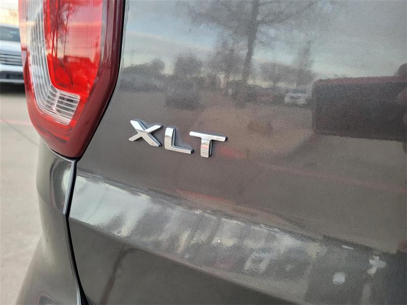 Ford Explorer XLT FWD 2018