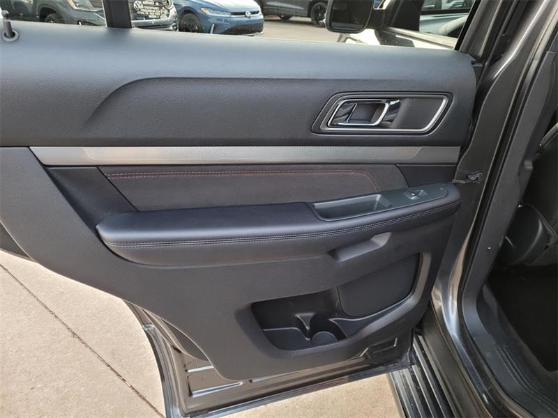 Ford Explorer XLT FWD 2018