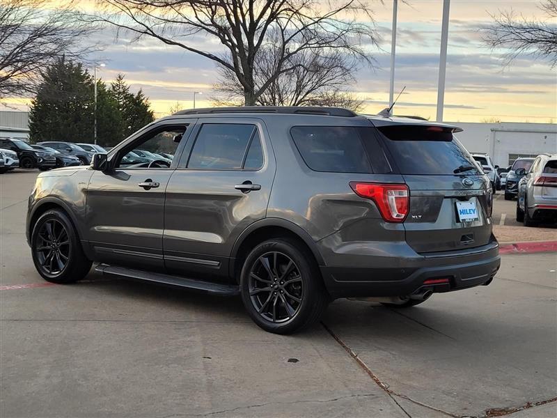 Ford Explorer XLT FWD 2018