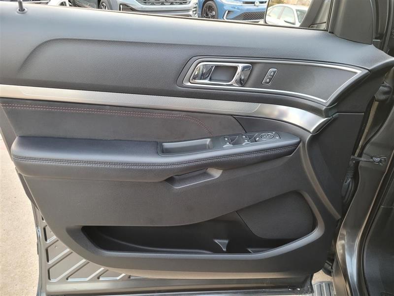 Ford Explorer XLT FWD 2018