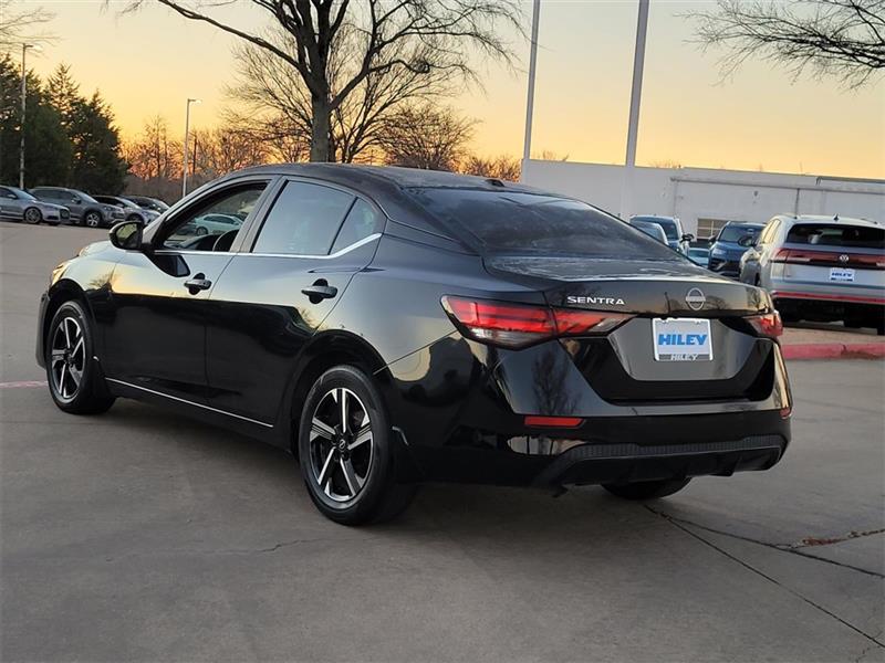 Nissan Sentra SV 2024