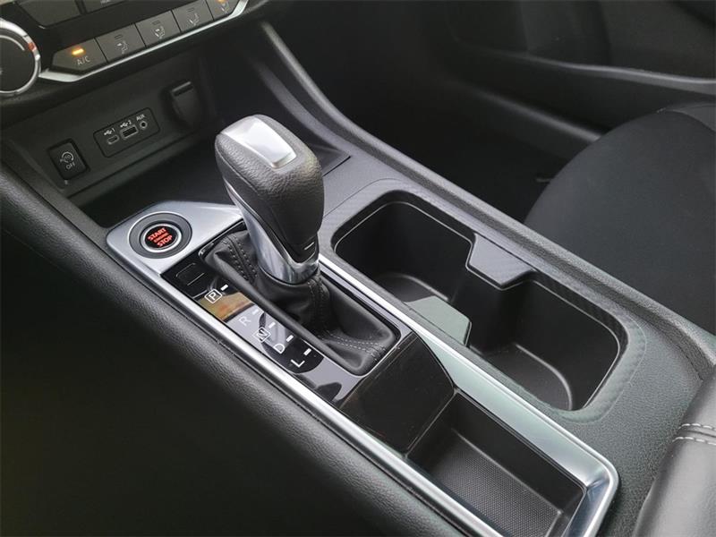 Nissan Sentra SV 2024