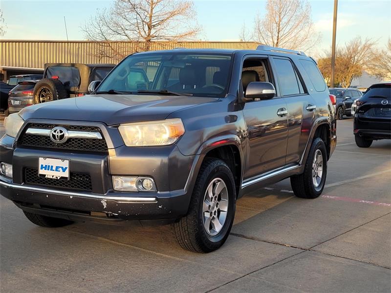 Toyota 4Runner SR5 4WD 2013