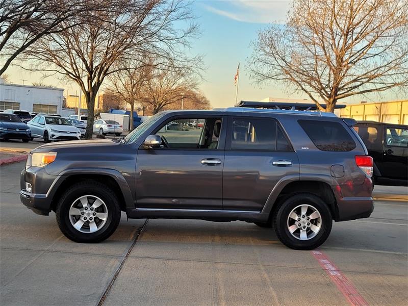 Toyota 4Runner SR5 4WD 2013