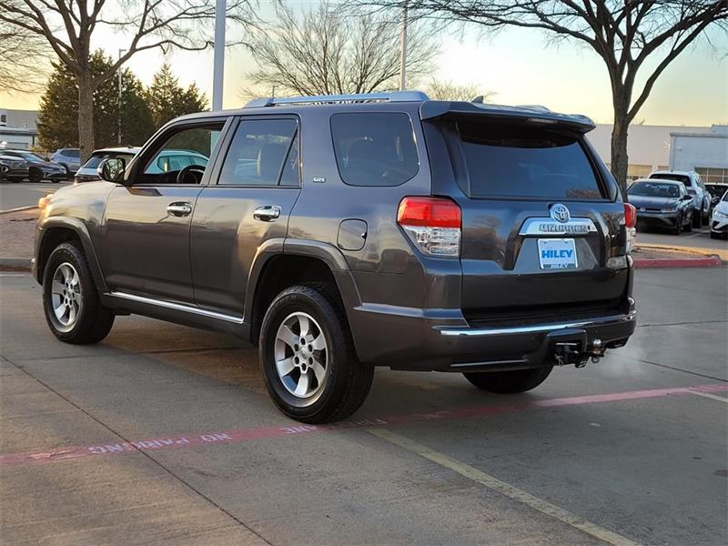 Toyota 4Runner SR5 4WD 2013