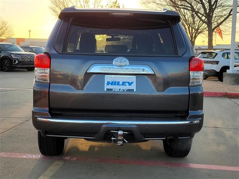 Toyota 4Runner SR5 4WD 2013