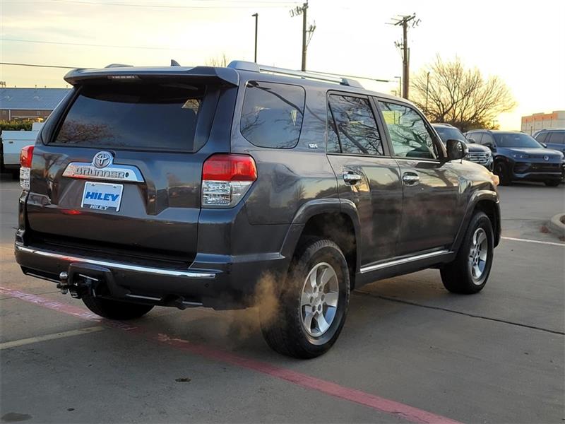 Toyota 4Runner SR5 4WD 2013
