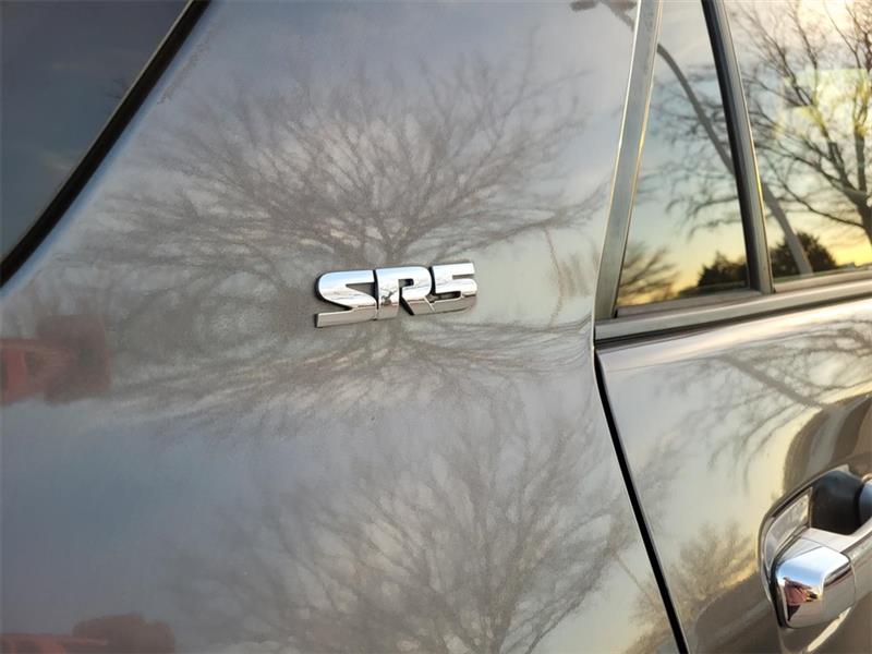 Toyota 4Runner SR5 4WD 2013