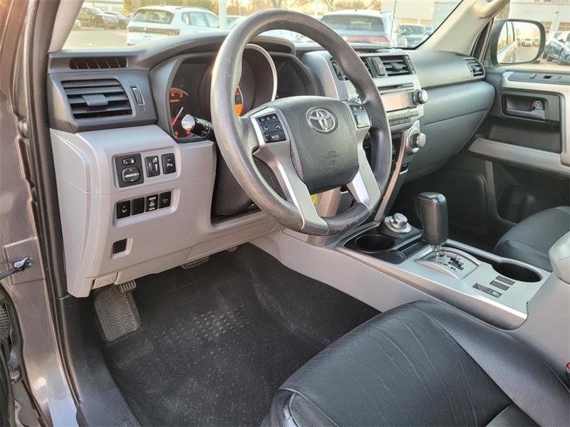 Toyota 4Runner SR5 4WD 2013