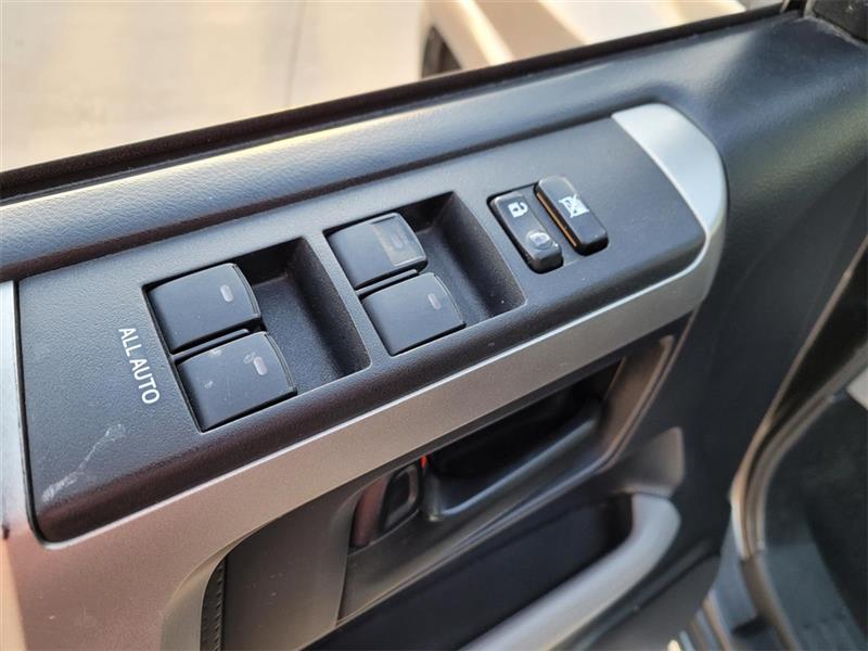 Toyota 4Runner SR5 4WD 2013