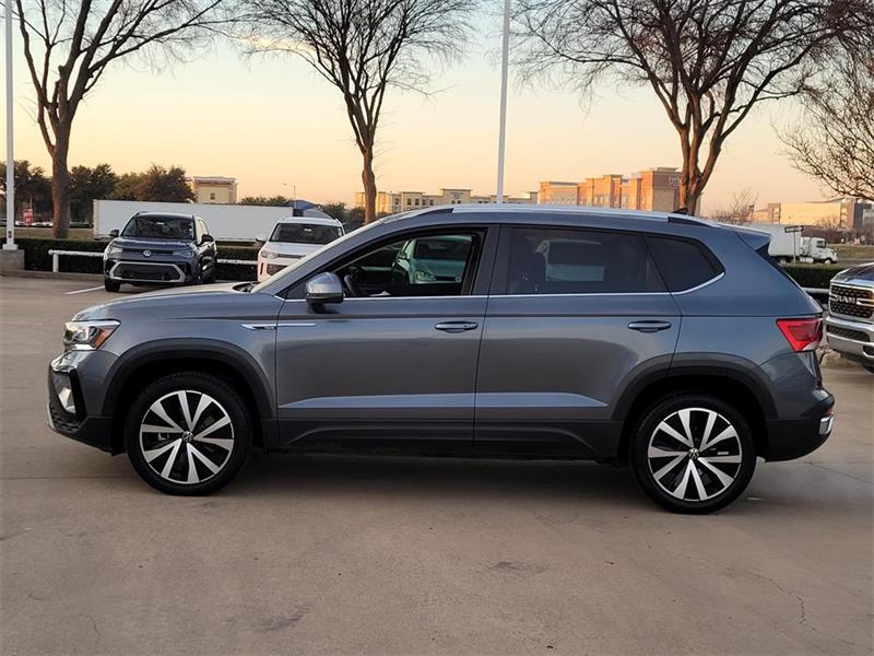 Volkswagen Taos SE 2022