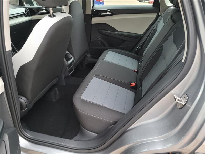 Volkswagen Taos S 2025