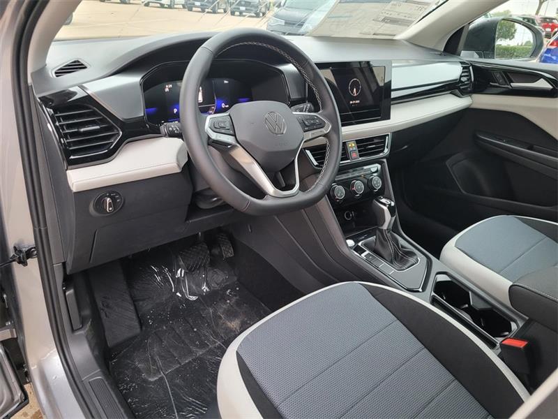 Volkswagen Taos S 2025