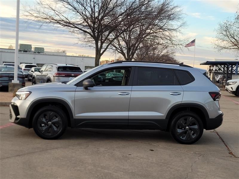 Volkswagen Taos S 2025