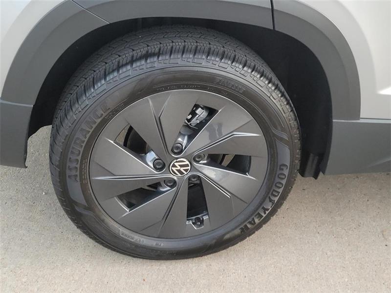 Volkswagen Taos S 2025