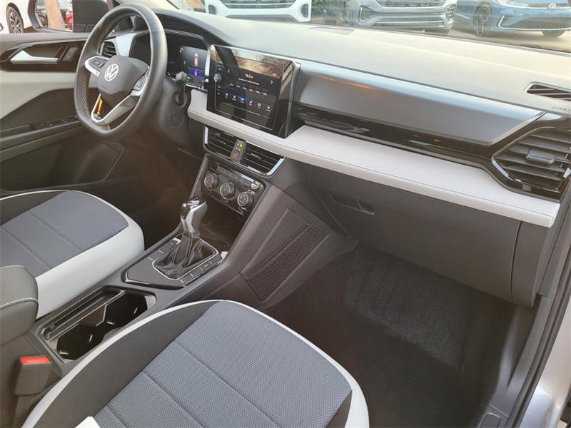 Volkswagen Taos S 2025