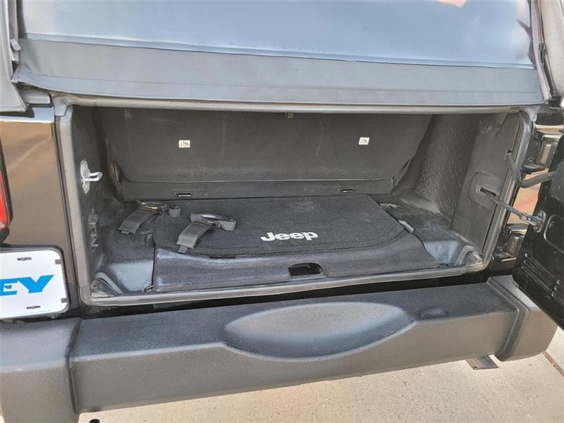 Jeep Wrangler Sport 4WD 2013